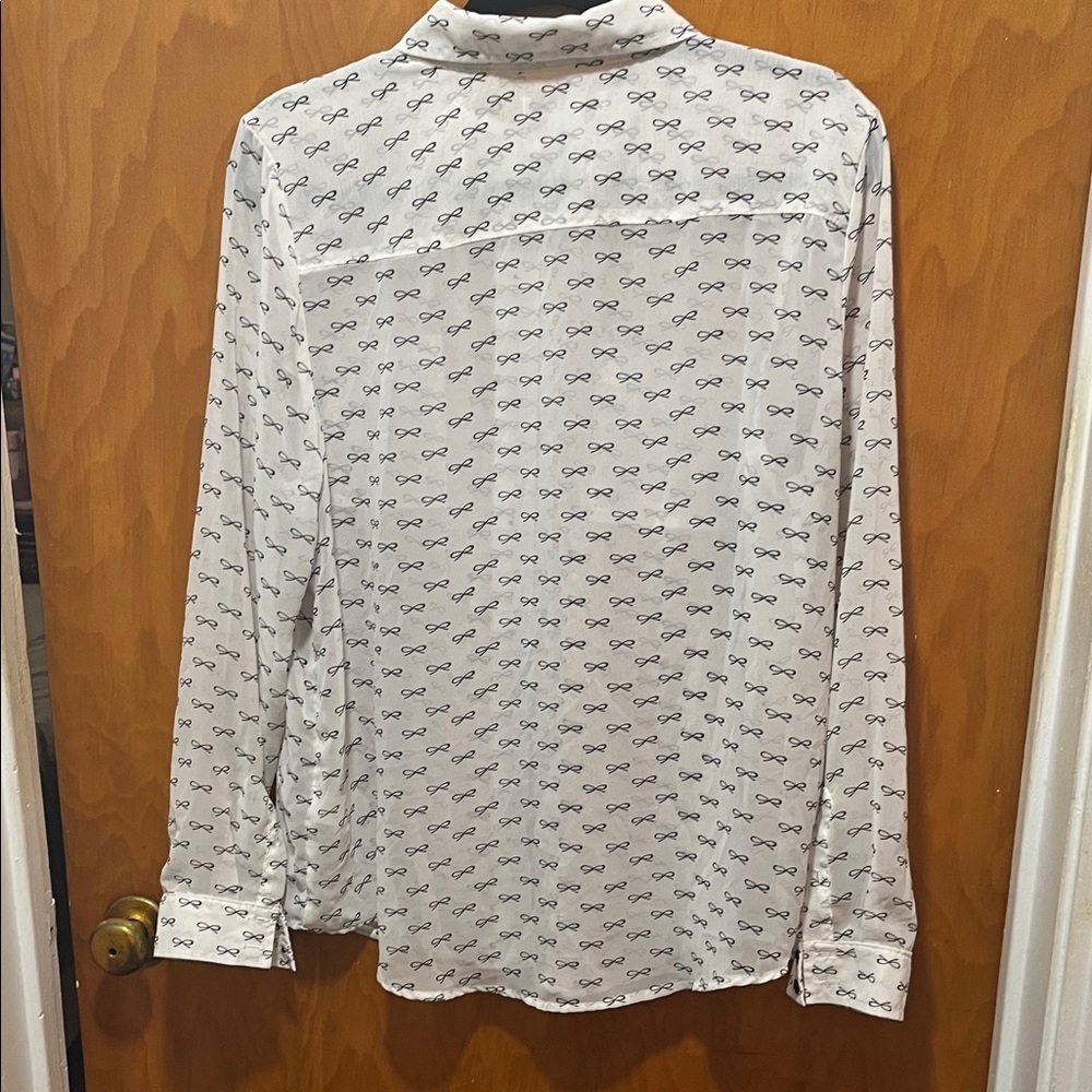 Liz Claiborne Ivory Blouse with Black Ribbon Pattern - Picture 5 of 5